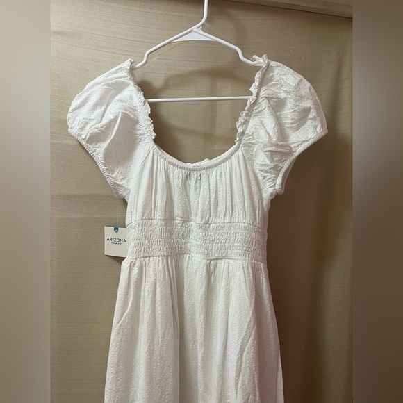 Arizona Jean Co White Eyelet Maxi Peasant Dress – Puff Sleeve Boho Style - Picture 6 of 7